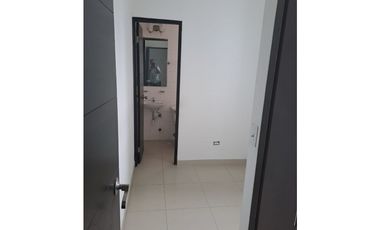 Alquilo, galería 1 Obarrio 3R 3B lb