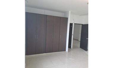 Alquilo, galería 1 Obarrio 3R 3B lb