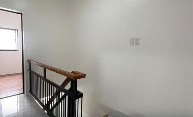TOWNHOUSE FOR SALE IN MALIGAYA PARK SUBD. QUEZON CITY