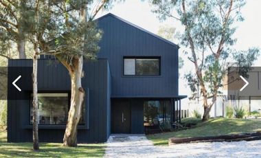 CASA EN VENTA COSTA ESMERALDA CALIFORNIANA NÓRDICA MODERNA S3 Lote 408