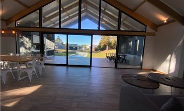 CASA EN VENTA COSTA ESMERALDA CALIFORNIANA NÓRDICA MODERNA S3 Lote 408