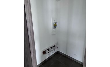 Oficina para arriendo sector milla de oro