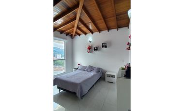 Exclusivo PH Dúplex en Caldas de 210m2