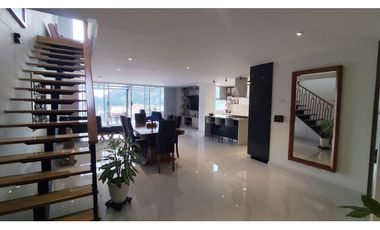 Exclusivo PH Dúplex en Caldas de 210m2