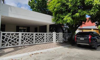 For Sale: House and Lot at C Benitez St. Bf Homes PH 2 Parañaque City
