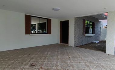 For Sale: House and Lot at C Benitez St. Bf Homes PH 2 Parañaque City