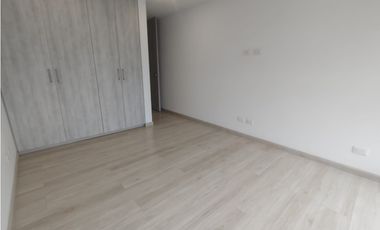VENTA DE APARTAESTUDIO EN LA AV. ALBERTO MENDOZA, MANIZALES