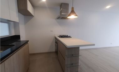 ARRIENDO APARTAESTUDIO EN LA AV. ALBERTO MENDOZA, MANIZALES