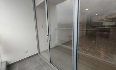 ARRIENDO APARTAESTUDIO EN LA AV. ALBERTO MENDOZA, MANIZALES