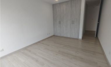 ARRIENDO APARTAESTUDIO EN LA AV. ALBERTO MENDOZA, MANIZALES