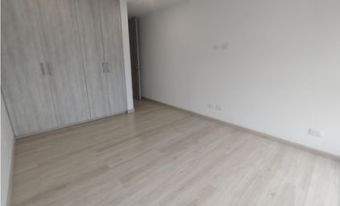 ARRIENDO APARTAESTUDIO EN LA AV. ALBERTO MENDOZA, MANIZALES