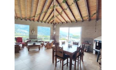 Venta de casa en Caldas sector la Tablaza