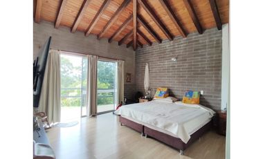 Venta de casa en Caldas sector la Tablaza