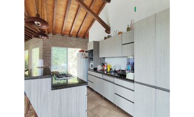 Venta de casa en Caldas sector la Tablaza