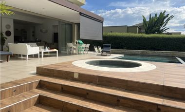 VENTA CASA CAMPESTRE AMOBLADA SECTOR EL CAIMO VIA AL VALLE