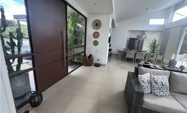 VENTA CASA CAMPESTRE AMOBLADA SECTOR EL CAIMO VIA AL VALLE