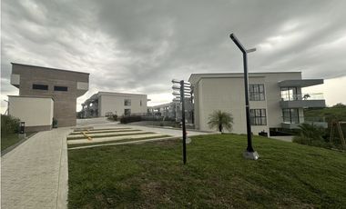 Se Arrienda Apartasuite Nueva Condominio Campestre El Caimo 9281946