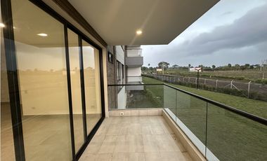 Se Arrienda Apartasuite Nueva Condominio Campestre El Caimo 9281946