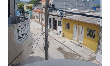 Edificio cerca de las playas con terraza y patio – Rodadero G-38