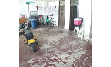 Edificio cerca de las playas con terraza y patio – Rodadero G-38