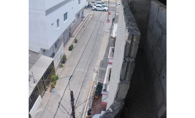 Edificio cerca de las playas con terraza y patio – Rodadero G-38