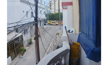 Edificio cerca de las playas con terraza y patio – Rodadero G-38