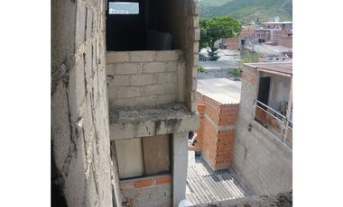 Edificio cerca de las playas con terraza y patio – Rodadero G-38
