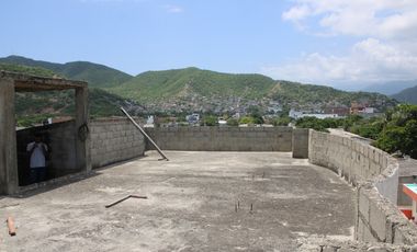 Edificio cerca de las playas con terraza y patio – Rodadero G-38