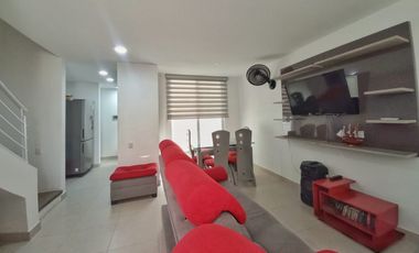 Maat vende Casa en el Condominio - Villeta 70M2 $ 360Millones
