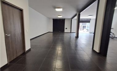 SE ARRIENDA LOCAL EN ZONA T