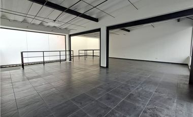 SE ARRIENDA LOCAL EN ZONA T