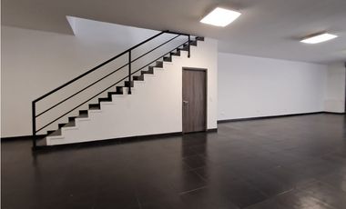 SE ARRIENDA LOCAL EN ZONA T