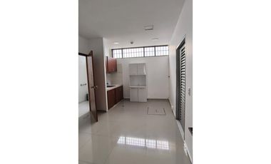 SE ARRIENDA LOCAL EN SANTA MARTA