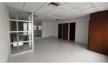 SE ARRIENDA LOCAL EN SANTA MARTA