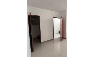 SE ARRIENDA LOCAL EN SANTA MARTA