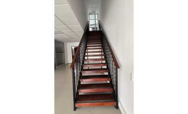 SE ARRIENDA LOCAL EN SANTA MARTA