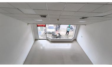 SE ARRIENDA LOCAL EN SANTA MARTA