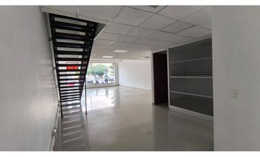 SE ARRIENDA LOCAL EN SANTA MARTA