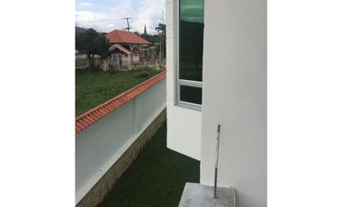CASA CAMPESTRE EN CHINAUTA EN VENTA - CUNDINAMARCA