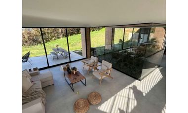 Casa Amoblada en Arriendo en El Alto de Palmas