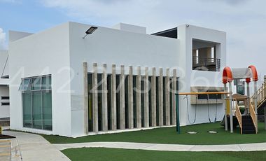 CASA ACABADOS DE LUJO CIUDAD MADERAS TARAY