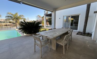 Casa en  Alquiler en Los Alisos Nordelta