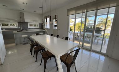Casa en  Alquiler en Los Alisos Nordelta