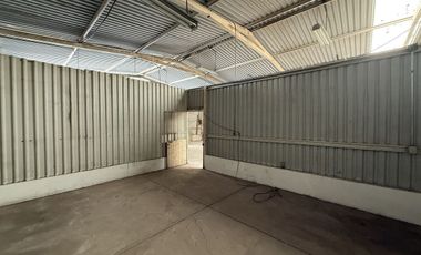 Terreno con Bodega y oficinas en renta con ubicación estratégica en Atizapán