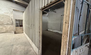 Terreno con Bodega y oficinas en renta con ubicación estratégica en Atizapán