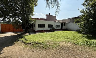 Terreno con Bodega y oficinas en renta con ubicación estratégica en Atizapán