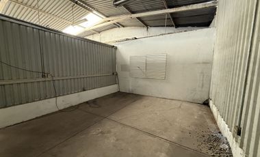 Terreno con Bodega y oficinas en renta con ubicación estratégica en Atizapán