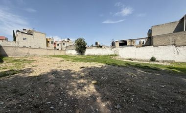 Terreno con Bodega y oficinas en renta con ubicación estratégica en Atizapán