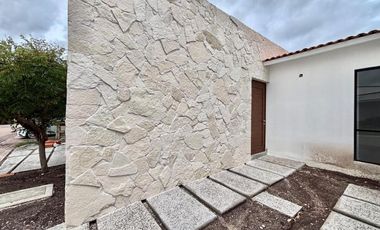 CASA EN VENTA DE 1 NIVEL Y 3 RECAMARAS EN CD. MADERAS MARQUES, QRO.