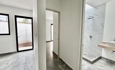 CASA EN VENTA DE 1 NIVEL Y 3 RECAMARAS EN CD. MADERAS MARQUES, QRO.